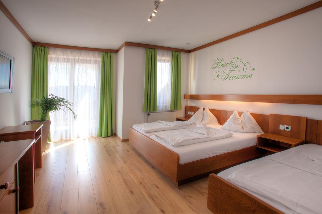 Mathiasl Panorama Ferienwohnungen Bodensdorf Exteriör bild