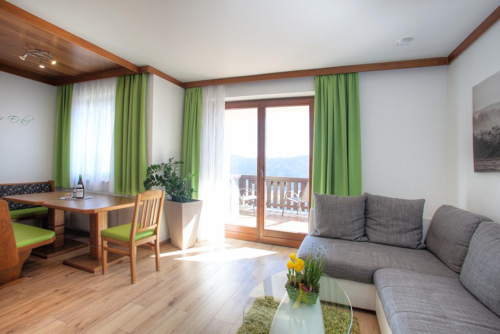 Mathiasl Panorama Ferienwohnungen Bodensdorf Exteriör bild