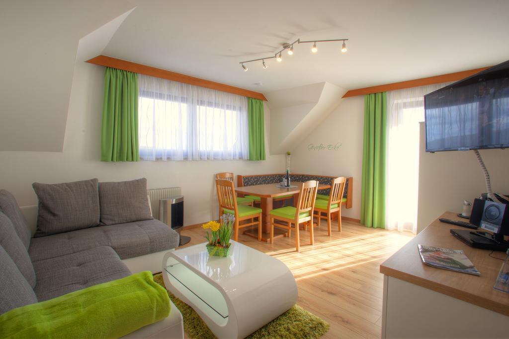 Mathiasl Panorama Ferienwohnungen Bodensdorf Exteriör bild